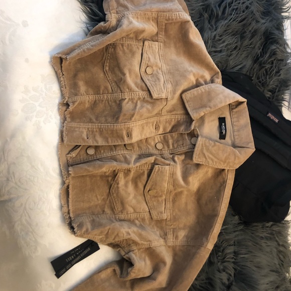 Cropped corduroy jacket! - Picture 2 of 3